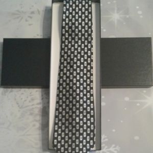 KARL LAGERFELD CLASSIC GEOMETRIC NECKTIE
